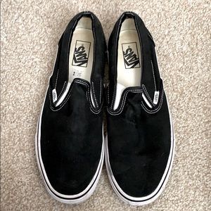 Men’s Black and White Vans